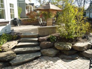landscaping-steps-patio